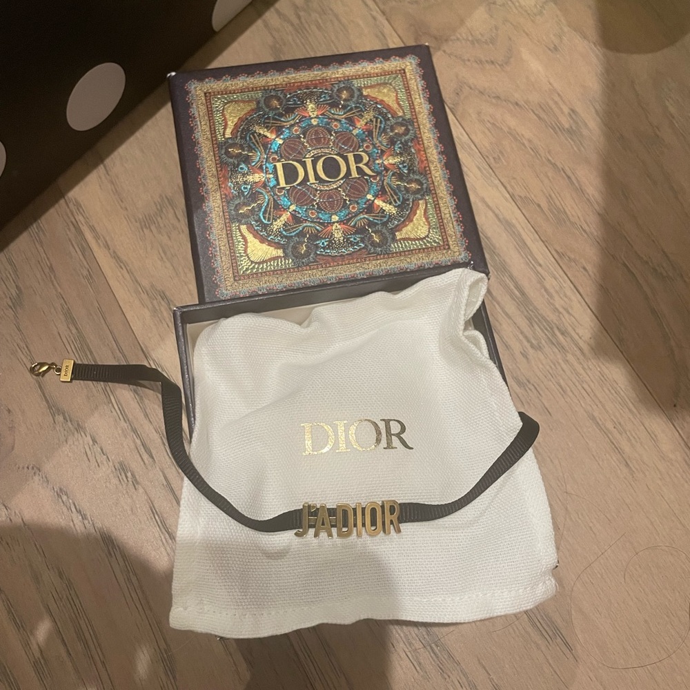 Dior chocker